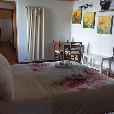 モーラ・ディ・バーリ Villino Tronchetto Bianco Bed & Breakfast エクステリア 写真