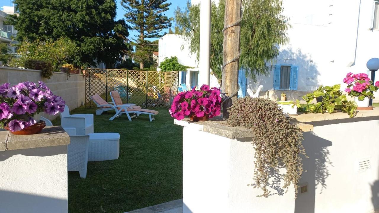 モーラ・ディ・バーリ Villino Tronchetto Bianco Bed & Breakfast エクステリア 写真